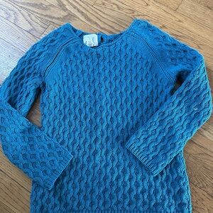 Beautiful peek cable knit sweater with button in back size 12